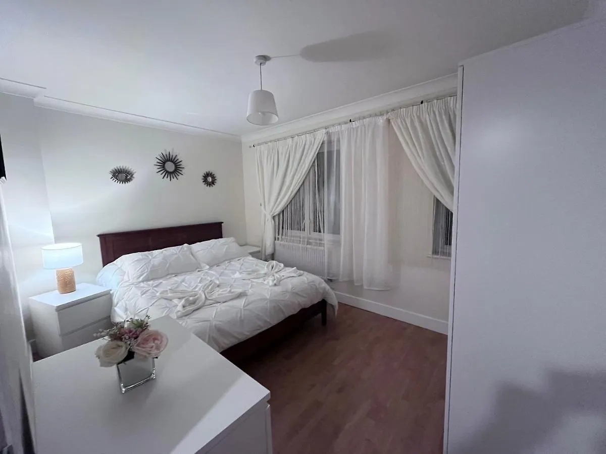 Holiday home River Bay Beautiful 2-Bed House In Cardiff United Kingdom